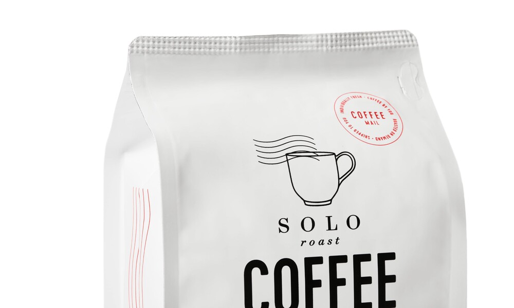 Solo roast coffee branding packaging design5